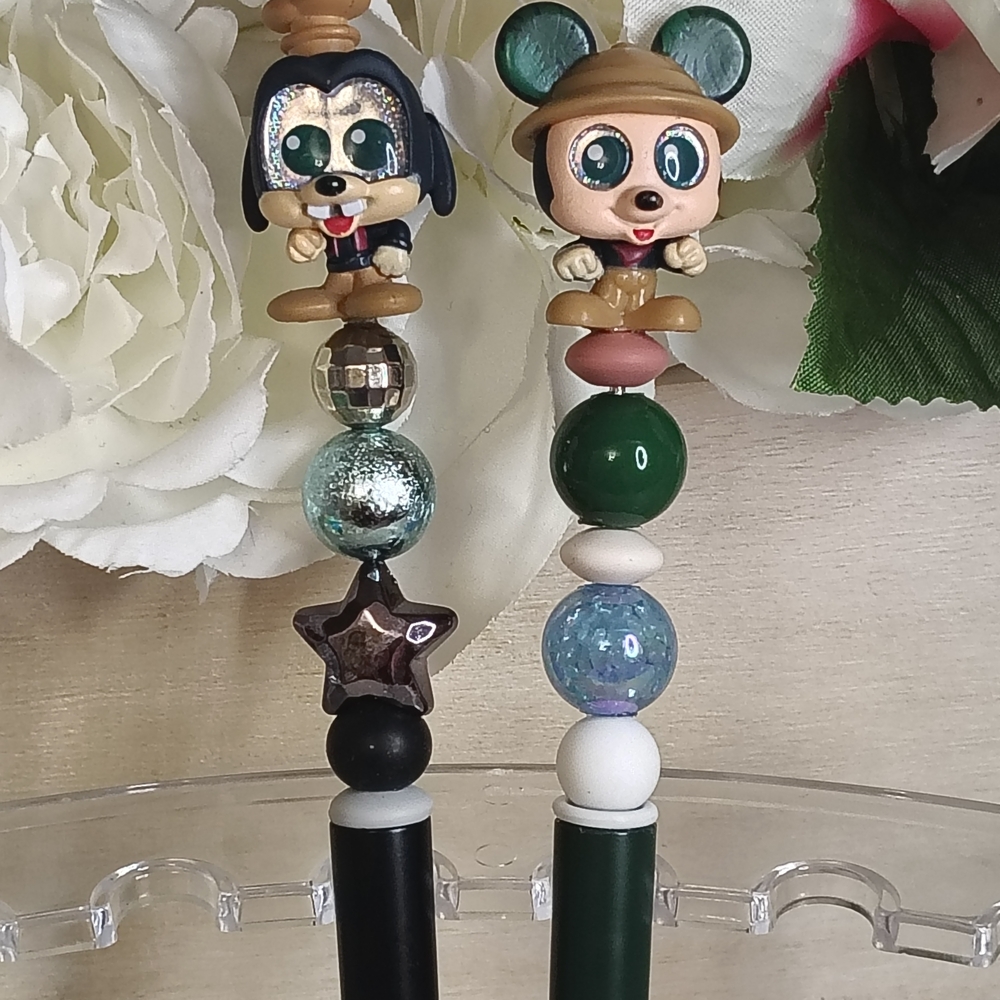 Character-Themed Pen Set - Black and Green - Picture 1 of 5
